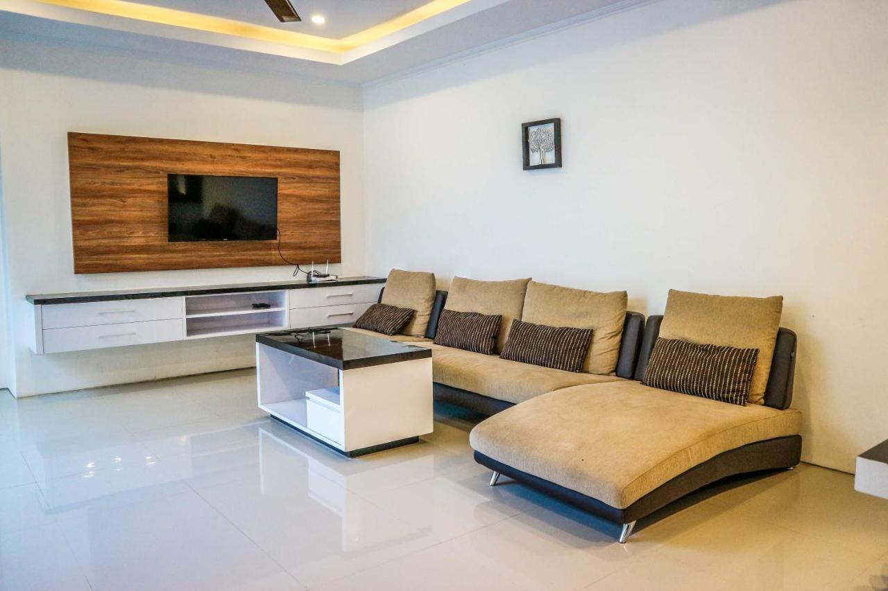 The Sidemen Villa Ngoại thất bức ảnh